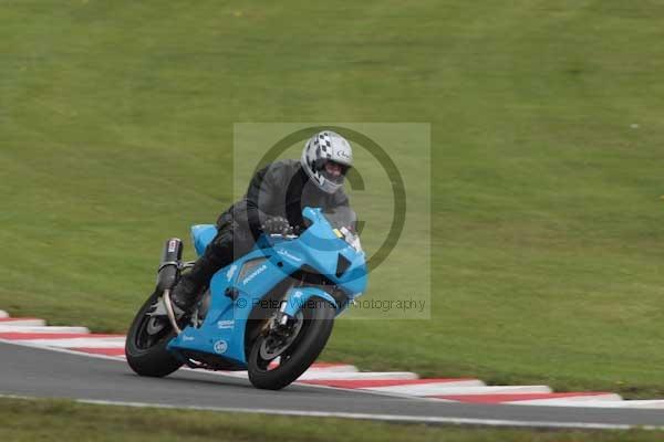 Motorcycle action photographs;event digital images;eventdigitalimages;no limits trackday;oulton park;oulton park circuit cheshire;oulton park photographs;peter wileman photography;trackday;trackday digital images;trackday photos