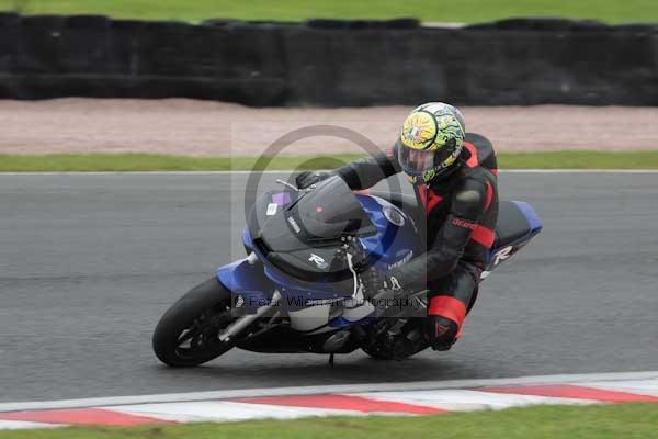 Motorcycle action photographs;event digital images;eventdigitalimages;no limits trackday;oulton park;oulton park circuit cheshire;oulton park photographs;peter wileman photography;trackday;trackday digital images;trackday photos