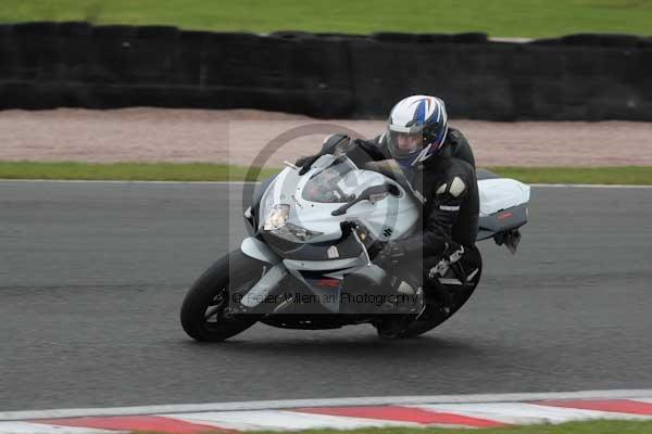 Motorcycle action photographs;event digital images;eventdigitalimages;no limits trackday;oulton park;oulton park circuit cheshire;oulton park photographs;peter wileman photography;trackday;trackday digital images;trackday photos