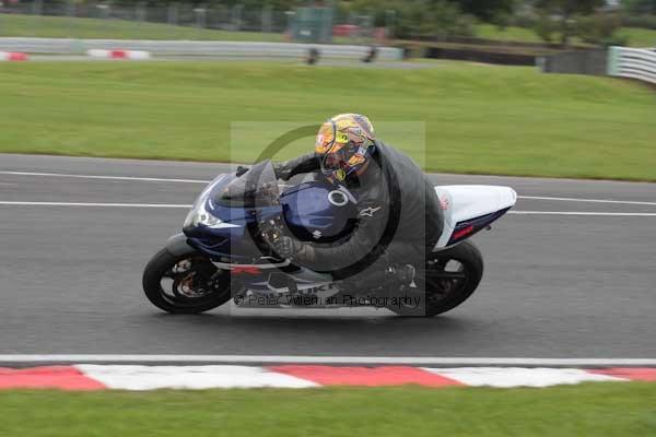 Motorcycle action photographs;event digital images;eventdigitalimages;no limits trackday;oulton park;oulton park circuit cheshire;oulton park photographs;peter wileman photography;trackday;trackday digital images;trackday photos