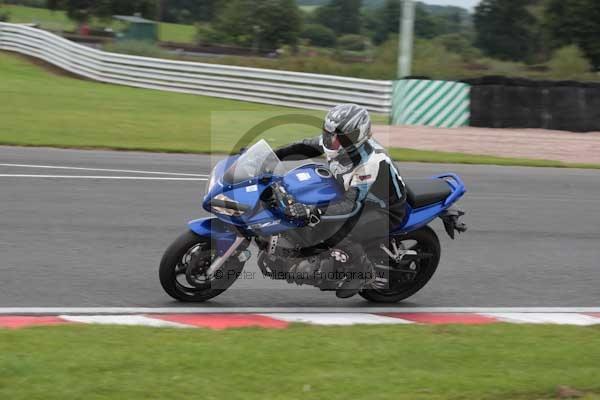 Motorcycle action photographs;event digital images;eventdigitalimages;no limits trackday;oulton park;oulton park circuit cheshire;oulton park photographs;peter wileman photography;trackday;trackday digital images;trackday photos