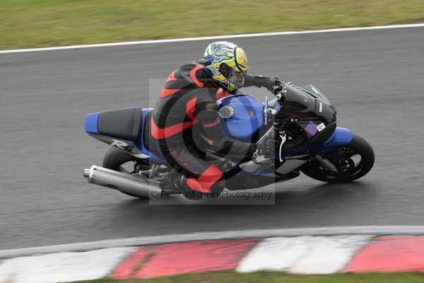 Motorcycle action photographs;event digital images;eventdigitalimages;no limits trackday;oulton park;oulton park circuit cheshire;oulton park photographs;peter wileman photography;trackday;trackday digital images;trackday photos