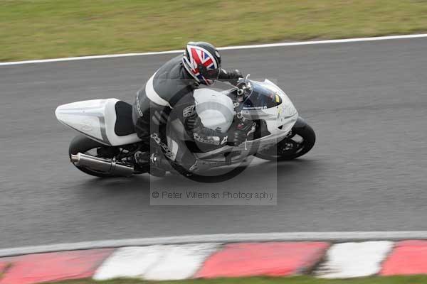 Motorcycle action photographs;event digital images;eventdigitalimages;no limits trackday;oulton park;oulton park circuit cheshire;oulton park photographs;peter wileman photography;trackday;trackday digital images;trackday photos