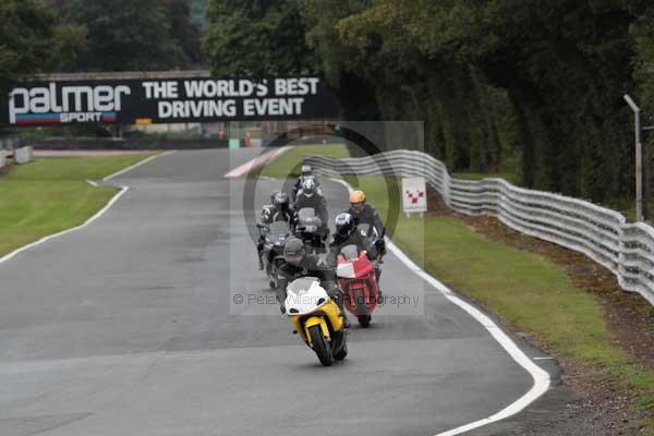 Motorcycle action photographs;event digital images;eventdigitalimages;no limits trackday;oulton park;oulton park circuit cheshire;oulton park photographs;peter wileman photography;trackday;trackday digital images;trackday photos