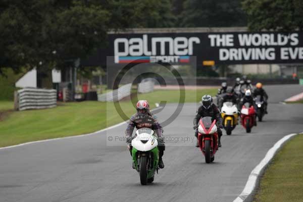 Motorcycle action photographs;event digital images;eventdigitalimages;no limits trackday;oulton park;oulton park circuit cheshire;oulton park photographs;peter wileman photography;trackday;trackday digital images;trackday photos