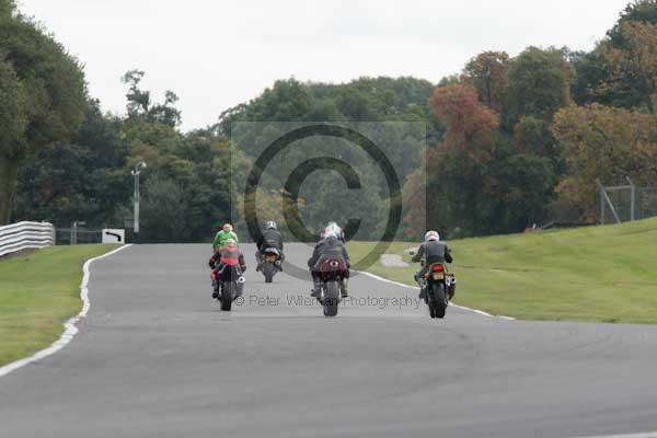 Motorcycle action photographs;event digital images;eventdigitalimages;no limits trackday;oulton park;oulton park circuit cheshire;oulton park photographs;peter wileman photography;trackday;trackday digital images;trackday photos