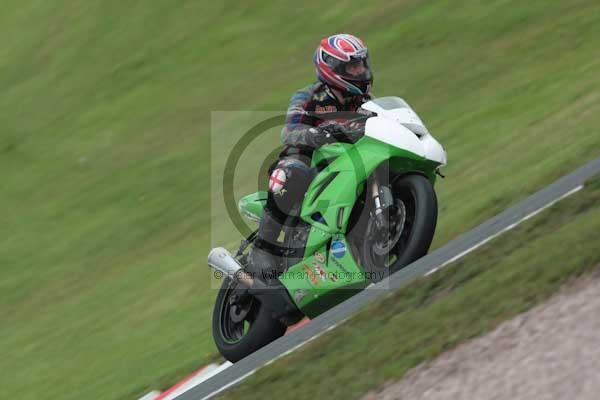 Motorcycle action photographs;event digital images;eventdigitalimages;no limits trackday;oulton park;oulton park circuit cheshire;oulton park photographs;peter wileman photography;trackday;trackday digital images;trackday photos