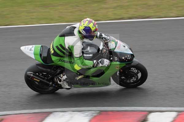 Motorcycle action photographs;event digital images;eventdigitalimages;no limits trackday;oulton park;oulton park circuit cheshire;oulton park photographs;peter wileman photography;trackday;trackday digital images;trackday photos