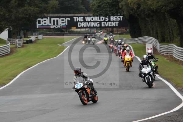 Motorcycle action photographs;event digital images;eventdigitalimages;no limits trackday;oulton park;oulton park circuit cheshire;oulton park photographs;peter wileman photography;trackday;trackday digital images;trackday photos