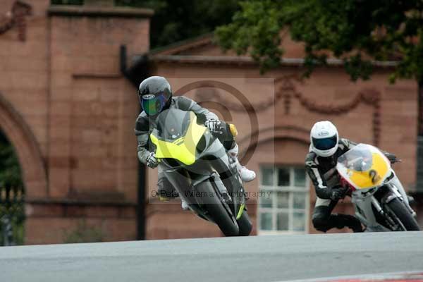 Motorcycle action photographs;event digital images;eventdigitalimages;no limits trackday;oulton park;oulton park circuit cheshire;oulton park photographs;peter wileman photography;trackday;trackday digital images;trackday photos