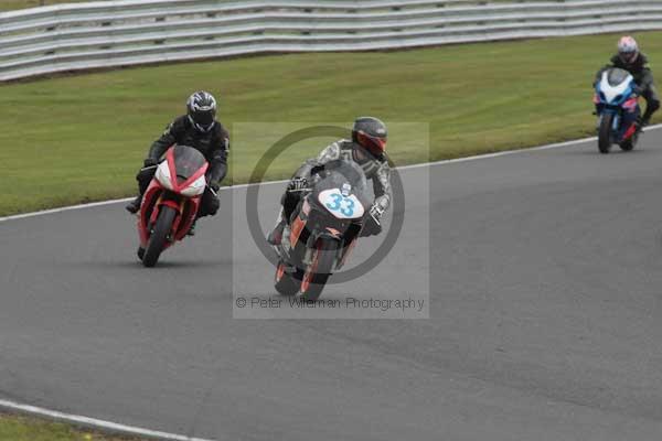 Motorcycle action photographs;event digital images;eventdigitalimages;no limits trackday;oulton park;oulton park circuit cheshire;oulton park photographs;peter wileman photography;trackday;trackday digital images;trackday photos