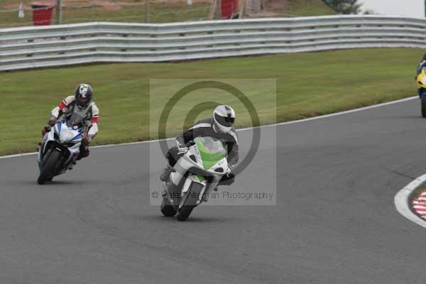 Motorcycle action photographs;event digital images;eventdigitalimages;no limits trackday;oulton park;oulton park circuit cheshire;oulton park photographs;peter wileman photography;trackday;trackday digital images;trackday photos