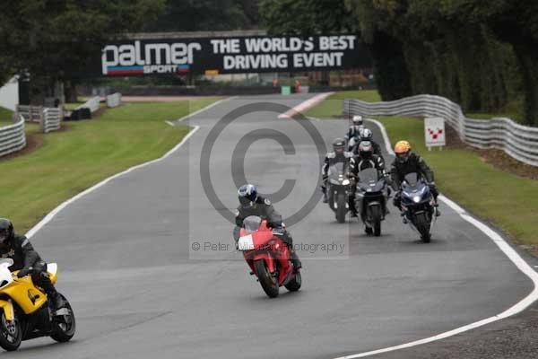 Motorcycle action photographs;event digital images;eventdigitalimages;no limits trackday;oulton park;oulton park circuit cheshire;oulton park photographs;peter wileman photography;trackday;trackday digital images;trackday photos