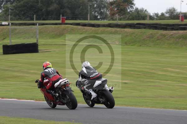 Motorcycle action photographs;event digital images;eventdigitalimages;no limits trackday;oulton park;oulton park circuit cheshire;oulton park photographs;peter wileman photography;trackday;trackday digital images;trackday photos