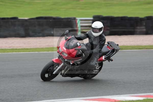 Motorcycle action photographs;event digital images;eventdigitalimages;no limits trackday;oulton park;oulton park circuit cheshire;oulton park photographs;peter wileman photography;trackday;trackday digital images;trackday photos