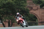 Motorcycle-action-photographs;event-digital-images;eventdigitalimages;no-limits-trackday;oulton-park;oulton-park-circuit-cheshire;oulton-park-photographs;peter-wileman-photography;trackday;trackday-digital-images;trackday-photos