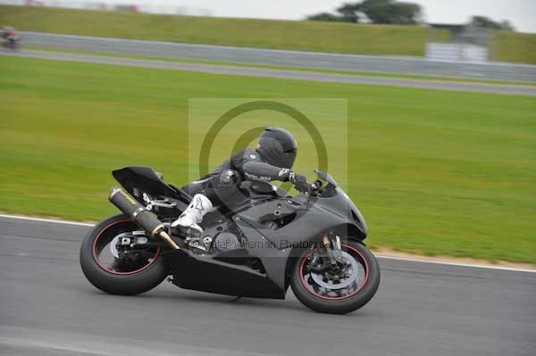 Motorcycle action photographs;Ty croes;anglesey;anglesey photographs;event digital images;eventdigitalimages;no limits trackday;peter wileman photography;trac mon;trackday;trackday digital images;trackday photos