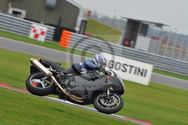 Motorcycle action photographs;Ty croes;anglesey;anglesey photographs;event digital images;eventdigitalimages;no limits trackday;peter wileman photography;trac mon;trackday;trackday digital images;trackday photos