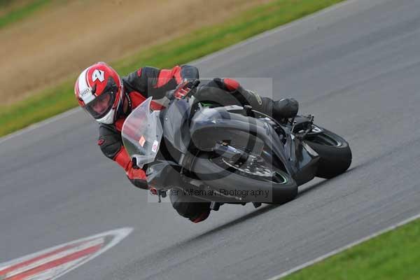 Motorcycle action photographs;Ty croes;anglesey;anglesey photographs;event digital images;eventdigitalimages;no limits trackday;peter wileman photography;trac mon;trackday;trackday digital images;trackday photos