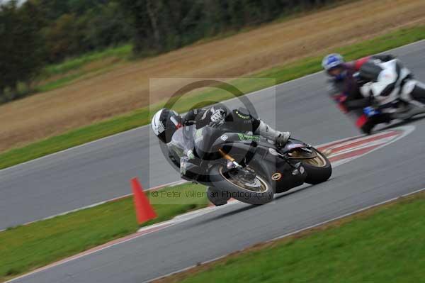 Motorcycle action photographs;Ty croes;anglesey;anglesey photographs;event digital images;eventdigitalimages;no limits trackday;peter wileman photography;trac mon;trackday;trackday digital images;trackday photos