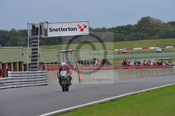 Motorcycle action photographs;Ty croes;anglesey;anglesey photographs;event digital images;eventdigitalimages;no limits trackday;peter wileman photography;trac mon;trackday;trackday digital images;trackday photos