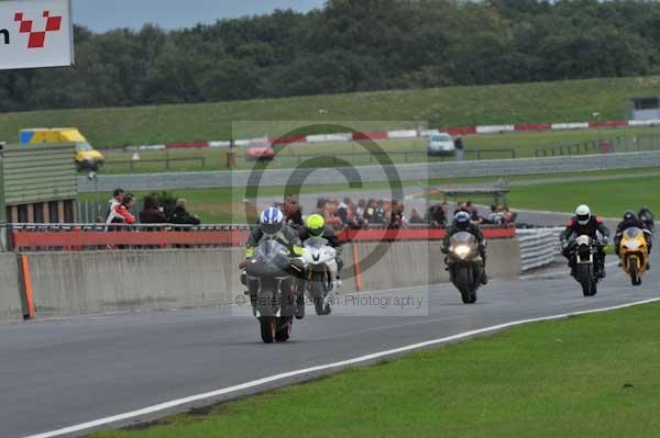 Motorcycle action photographs;Ty croes;anglesey;anglesey photographs;event digital images;eventdigitalimages;no limits trackday;peter wileman photography;trac mon;trackday;trackday digital images;trackday photos