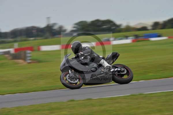 Motorcycle action photographs;Ty croes;anglesey;anglesey photographs;event digital images;eventdigitalimages;no limits trackday;peter wileman photography;trac mon;trackday;trackday digital images;trackday photos