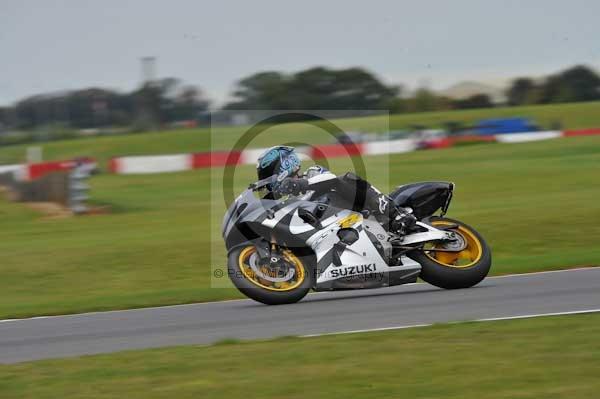 Motorcycle action photographs;Ty croes;anglesey;anglesey photographs;event digital images;eventdigitalimages;no limits trackday;peter wileman photography;trac mon;trackday;trackday digital images;trackday photos