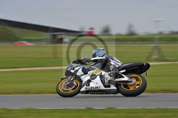 Motorcycle action photographs;Ty croes;anglesey;anglesey photographs;event digital images;eventdigitalimages;no limits trackday;peter wileman photography;trac mon;trackday;trackday digital images;trackday photos