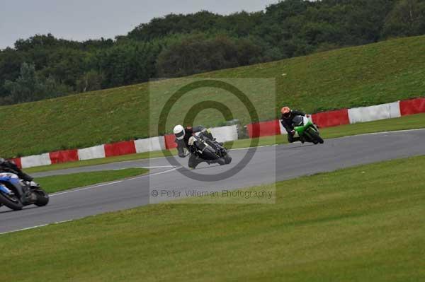 Motorcycle action photographs;Ty croes;anglesey;anglesey photographs;event digital images;eventdigitalimages;no limits trackday;peter wileman photography;trac mon;trackday;trackday digital images;trackday photos