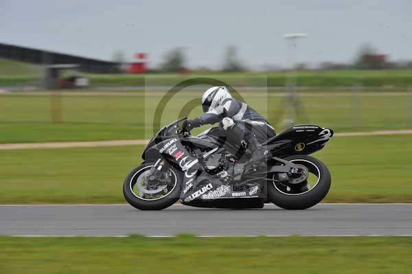 Motorcycle action photographs;Ty croes;anglesey;anglesey photographs;event digital images;eventdigitalimages;no limits trackday;peter wileman photography;trac mon;trackday;trackday digital images;trackday photos