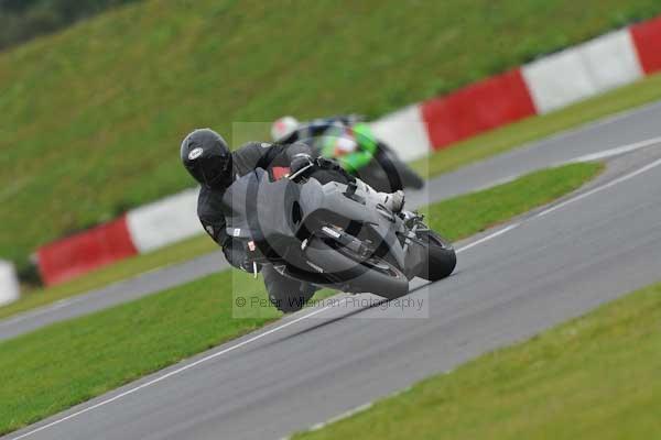 Motorcycle action photographs;Ty croes;anglesey;anglesey photographs;event digital images;eventdigitalimages;no limits trackday;peter wileman photography;trac mon;trackday;trackday digital images;trackday photos