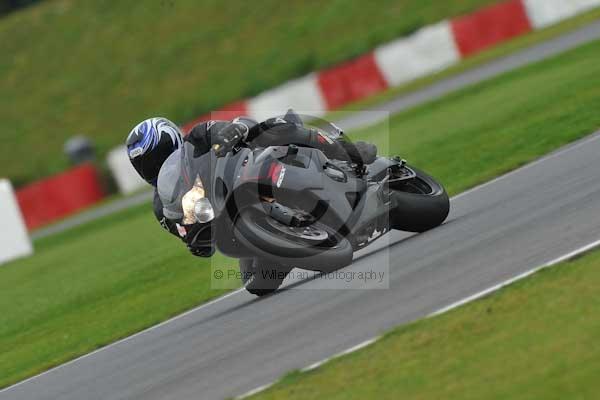 Motorcycle action photographs;Ty croes;anglesey;anglesey photographs;event digital images;eventdigitalimages;no limits trackday;peter wileman photography;trac mon;trackday;trackday digital images;trackday photos