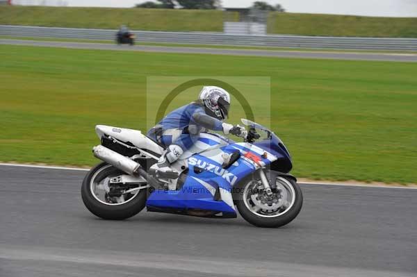 Motorcycle action photographs;Ty croes;anglesey;anglesey photographs;event digital images;eventdigitalimages;no limits trackday;peter wileman photography;trac mon;trackday;trackday digital images;trackday photos