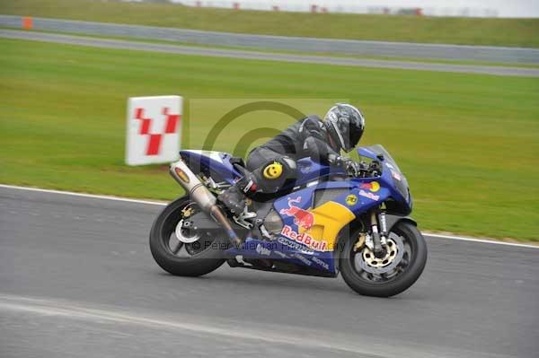 Motorcycle action photographs;Ty croes;anglesey;anglesey photographs;event digital images;eventdigitalimages;no limits trackday;peter wileman photography;trac mon;trackday;trackday digital images;trackday photos