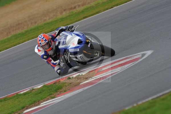 Motorcycle action photographs;Ty croes;anglesey;anglesey photographs;event digital images;eventdigitalimages;no limits trackday;peter wileman photography;trac mon;trackday;trackday digital images;trackday photos