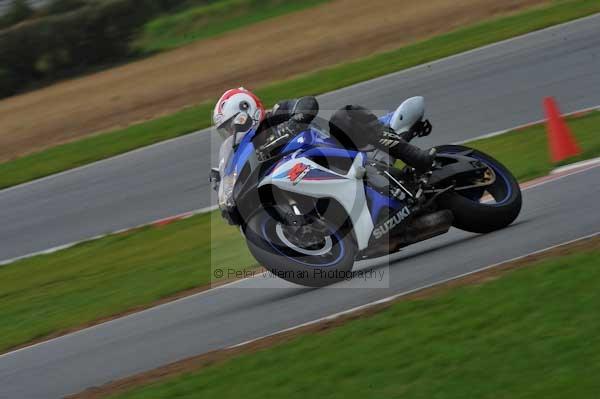 Motorcycle action photographs;Ty croes;anglesey;anglesey photographs;event digital images;eventdigitalimages;no limits trackday;peter wileman photography;trac mon;trackday;trackday digital images;trackday photos