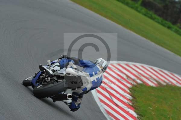 Motorcycle action photographs;Ty croes;anglesey;anglesey photographs;event digital images;eventdigitalimages;no limits trackday;peter wileman photography;trac mon;trackday;trackday digital images;trackday photos