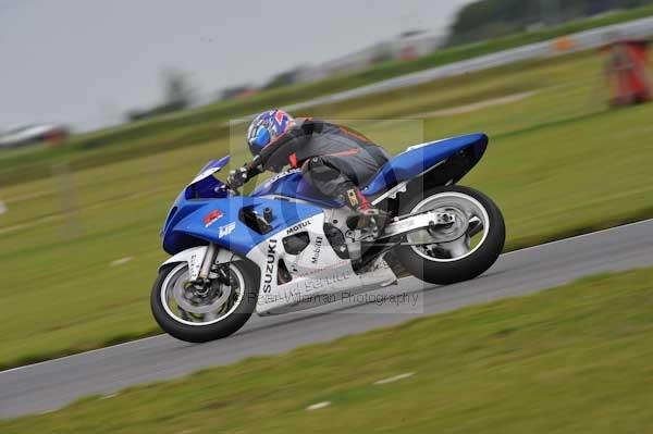 Motorcycle action photographs;Ty croes;anglesey;anglesey photographs;event digital images;eventdigitalimages;no limits trackday;peter wileman photography;trac mon;trackday;trackday digital images;trackday photos