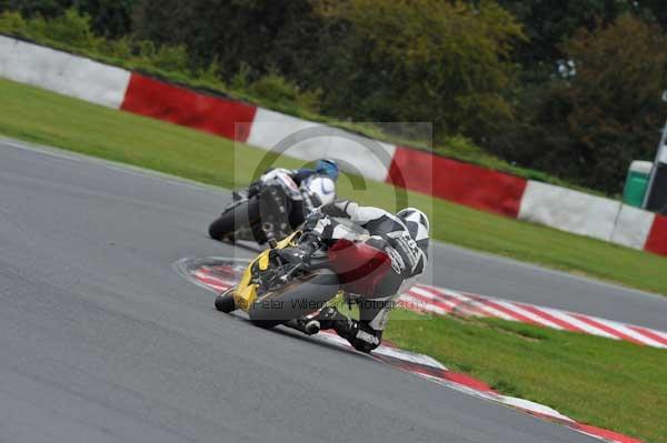 Motorcycle action photographs;Ty croes;anglesey;anglesey photographs;event digital images;eventdigitalimages;no limits trackday;peter wileman photography;trac mon;trackday;trackday digital images;trackday photos