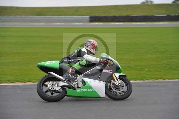 Motorcycle action photographs;Ty croes;anglesey;anglesey photographs;event digital images;eventdigitalimages;no limits trackday;peter wileman photography;trac mon;trackday;trackday digital images;trackday photos