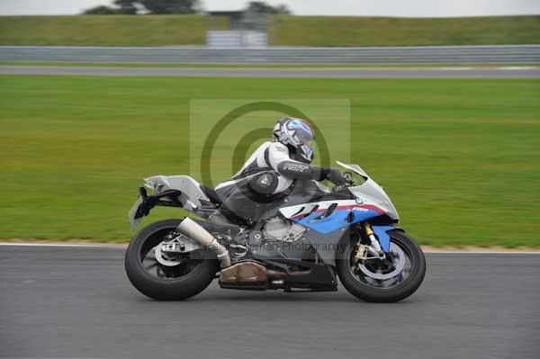 Motorcycle action photographs;Ty croes;anglesey;anglesey photographs;event digital images;eventdigitalimages;no limits trackday;peter wileman photography;trac mon;trackday;trackday digital images;trackday photos