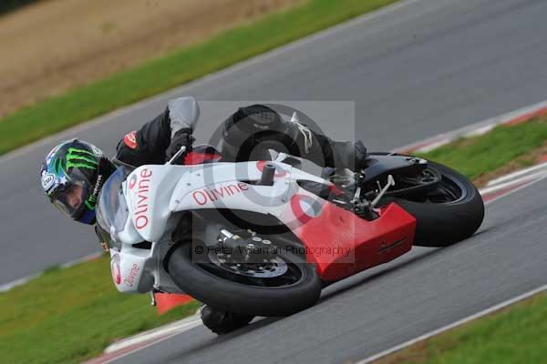 Motorcycle action photographs;Ty croes;anglesey;anglesey photographs;event digital images;eventdigitalimages;no limits trackday;peter wileman photography;trac mon;trackday;trackday digital images;trackday photos