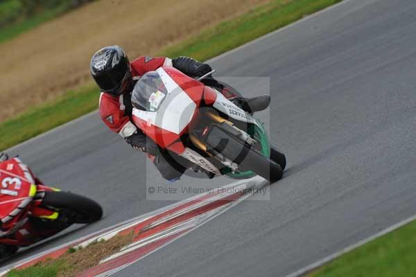 Motorcycle action photographs;Ty croes;anglesey;anglesey photographs;event digital images;eventdigitalimages;no limits trackday;peter wileman photography;trac mon;trackday;trackday digital images;trackday photos