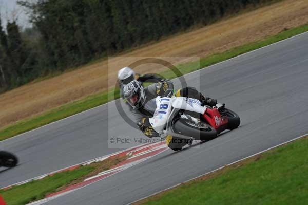 Motorcycle action photographs;Ty croes;anglesey;anglesey photographs;event digital images;eventdigitalimages;no limits trackday;peter wileman photography;trac mon;trackday;trackday digital images;trackday photos