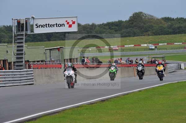 Motorcycle action photographs;Ty croes;anglesey;anglesey photographs;event digital images;eventdigitalimages;no limits trackday;peter wileman photography;trac mon;trackday;trackday digital images;trackday photos