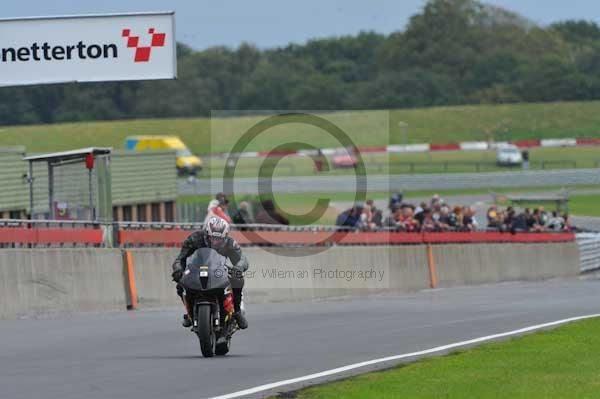 Motorcycle action photographs;Ty croes;anglesey;anglesey photographs;event digital images;eventdigitalimages;no limits trackday;peter wileman photography;trac mon;trackday;trackday digital images;trackday photos