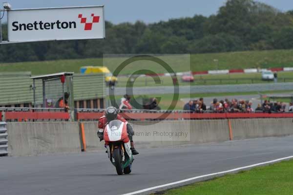 Motorcycle action photographs;Ty croes;anglesey;anglesey photographs;event digital images;eventdigitalimages;no limits trackday;peter wileman photography;trac mon;trackday;trackday digital images;trackday photos