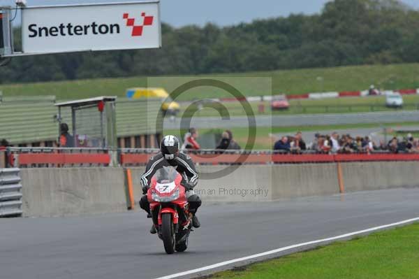 Motorcycle action photographs;Ty croes;anglesey;anglesey photographs;event digital images;eventdigitalimages;no limits trackday;peter wileman photography;trac mon;trackday;trackday digital images;trackday photos