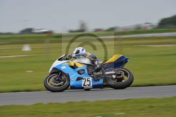 Motorcycle action photographs;Ty croes;anglesey;anglesey photographs;event digital images;eventdigitalimages;no limits trackday;peter wileman photography;trac mon;trackday;trackday digital images;trackday photos